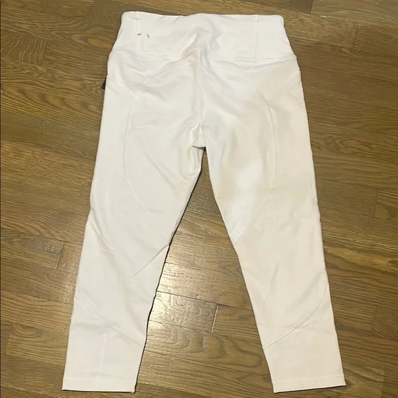 Victoria's Secret White Leggings Streamlined Minimalist Design - Picture 4 of 4